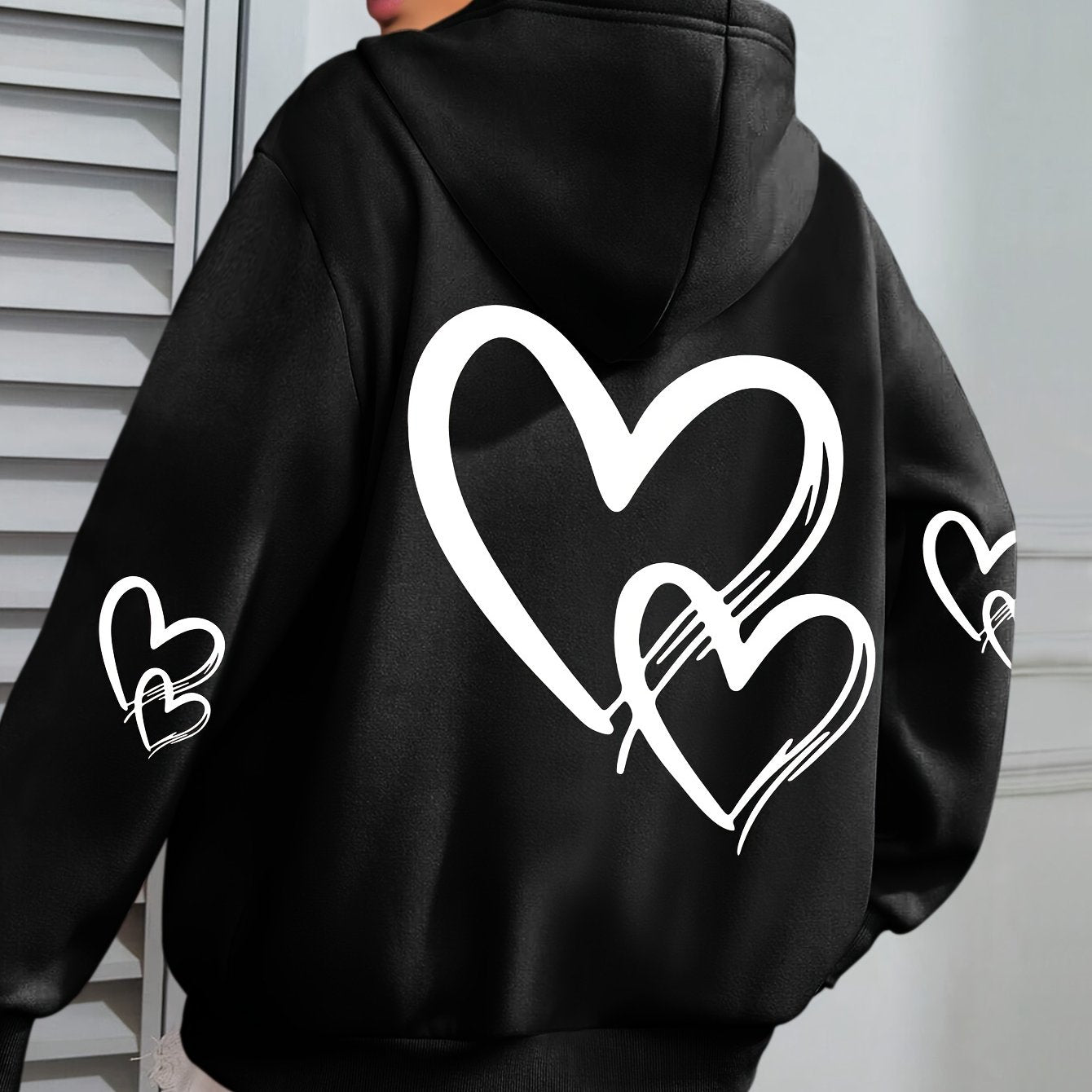 [Popular Choice] Cozy Plus Size Heart Print Hoodie with Pocket - Casual Long Sleeve Pullover for Women, Perfect for Fall & Winter