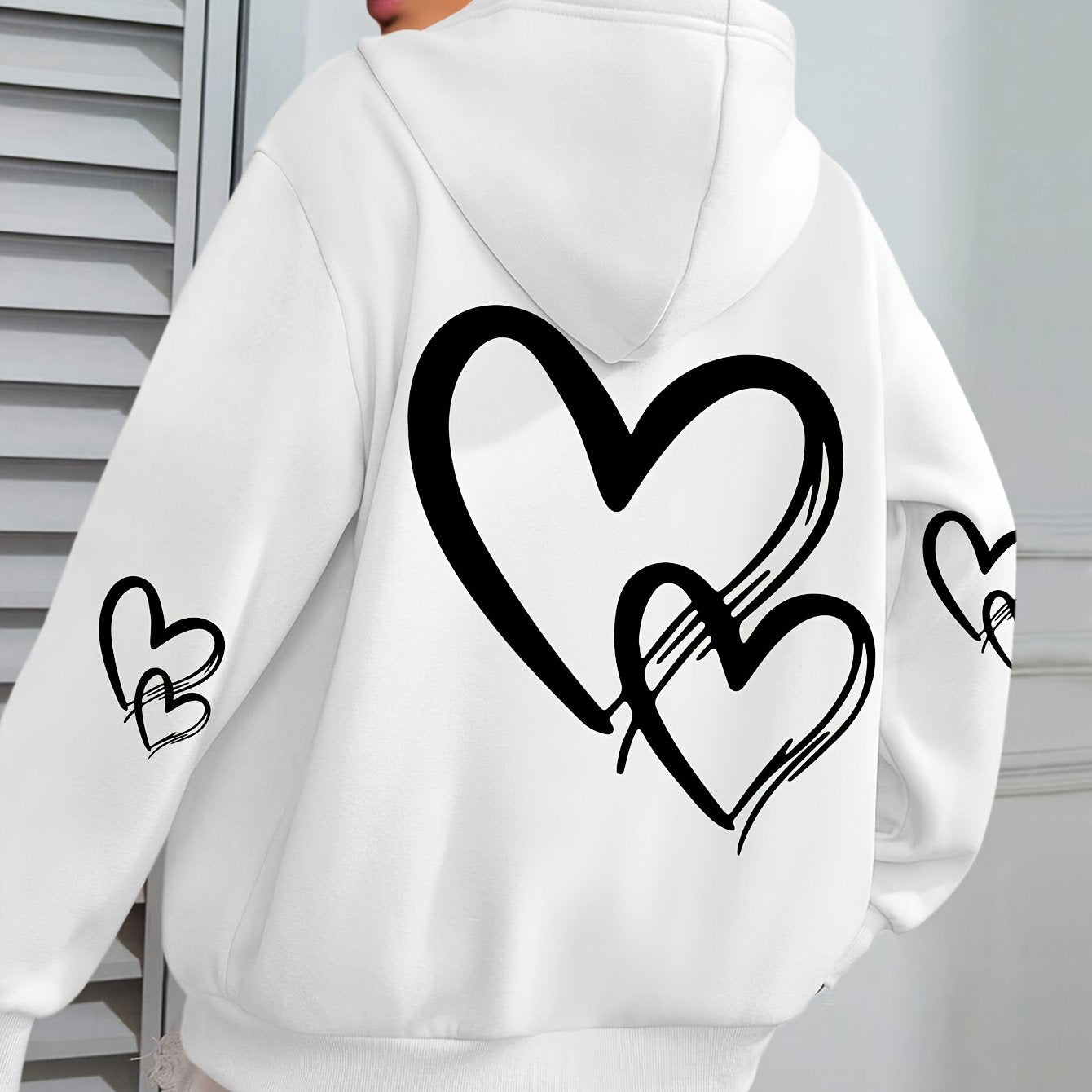 [Popular Choice] Cozy Plus Size Heart Print Hoodie with Pocket - Casual Long Sleeve Pullover for Women, Perfect for Fall & Winter